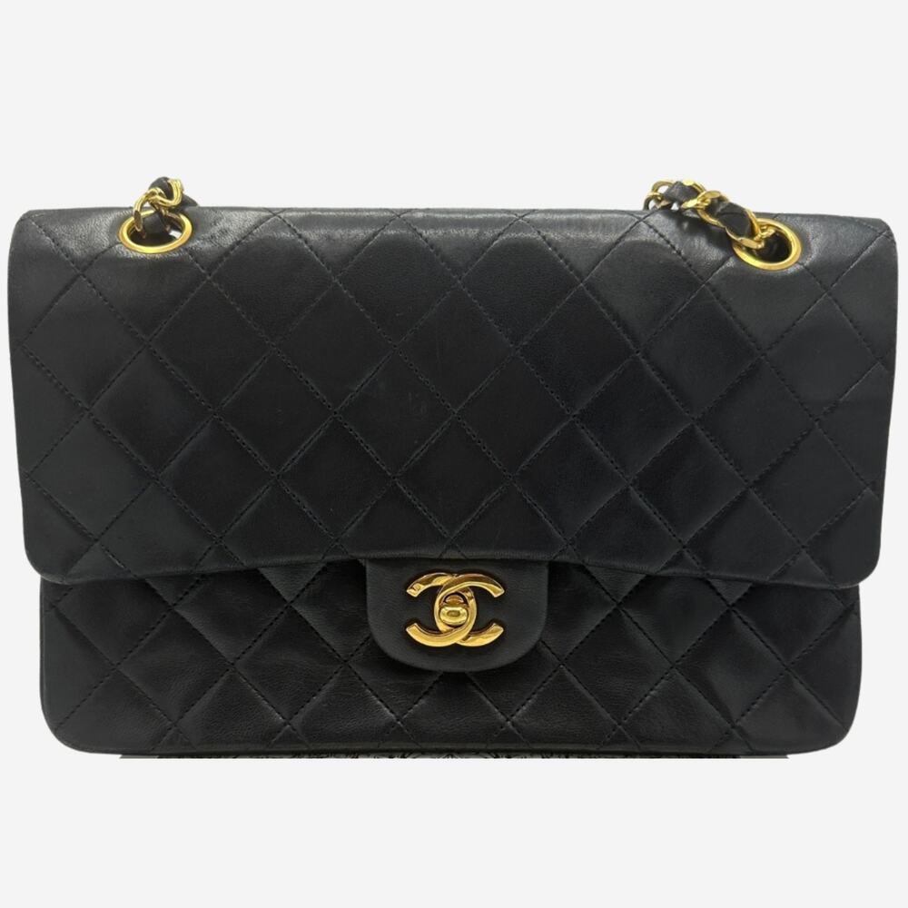 Vintage Authentic Chanel Lambskin medium Classic Double flap with 24k gold